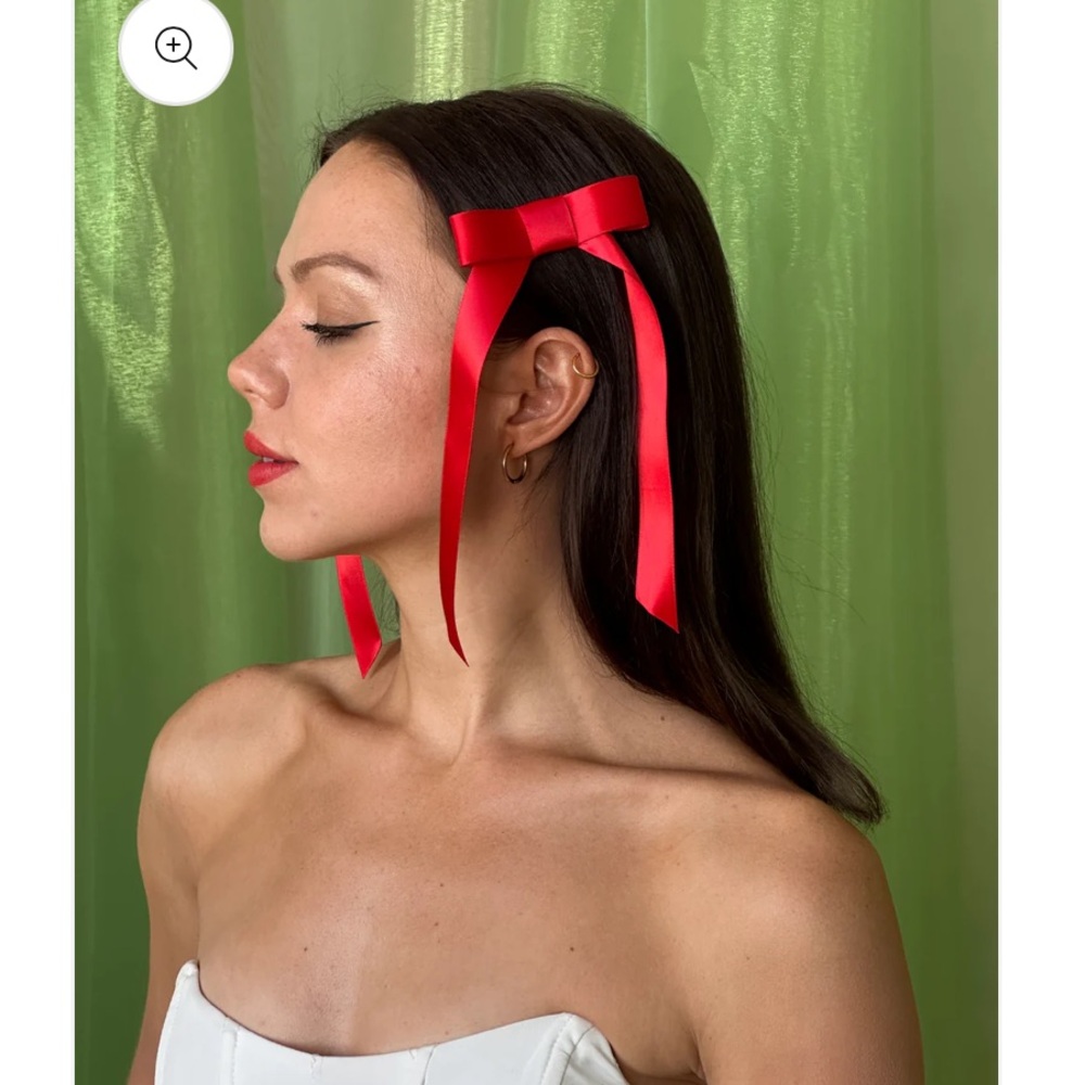 Room Shop red satin hair bow clips